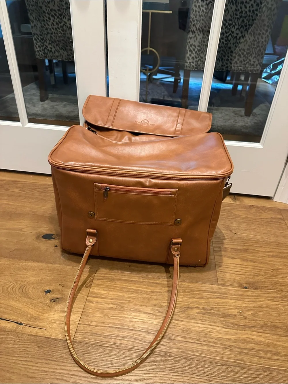 Foreshore Insulated Wine Bottle Carrier and Leather Messenger Bag for Men - Tan